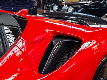 2022 Ferrari SF90 照片 8