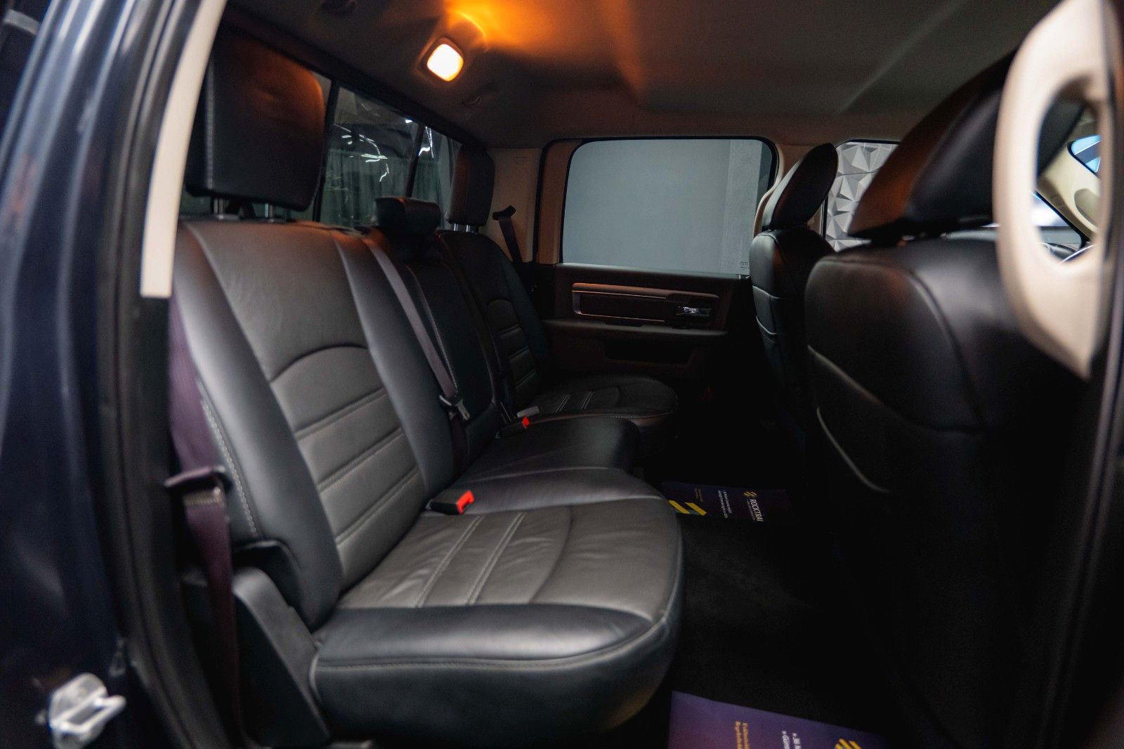 Fahrzeugabbildung Dodge RAM 5.7 V8 HEMI 4x4 Offroad Night  LONGBED*LPG*