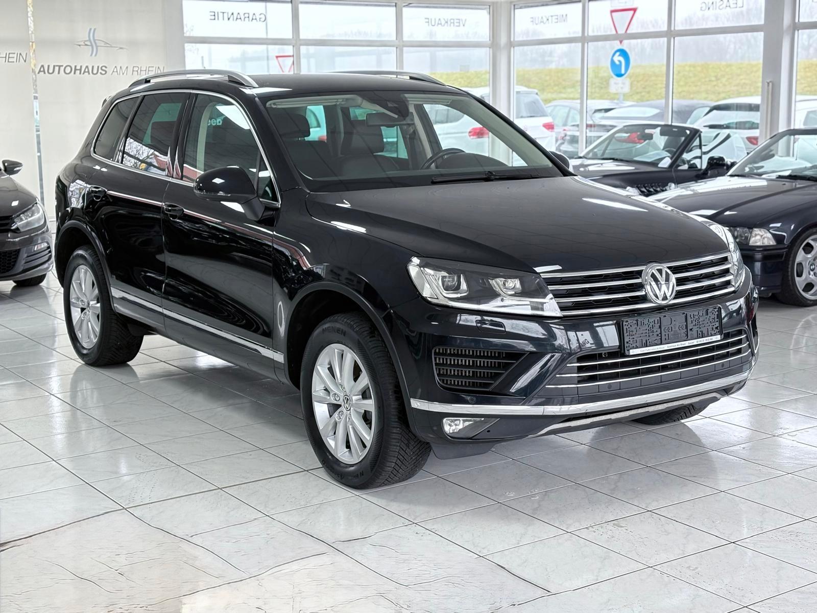 Volkswagen Touareg V6 TDITerrain Tech 4Motion+Leder+LED+AHK