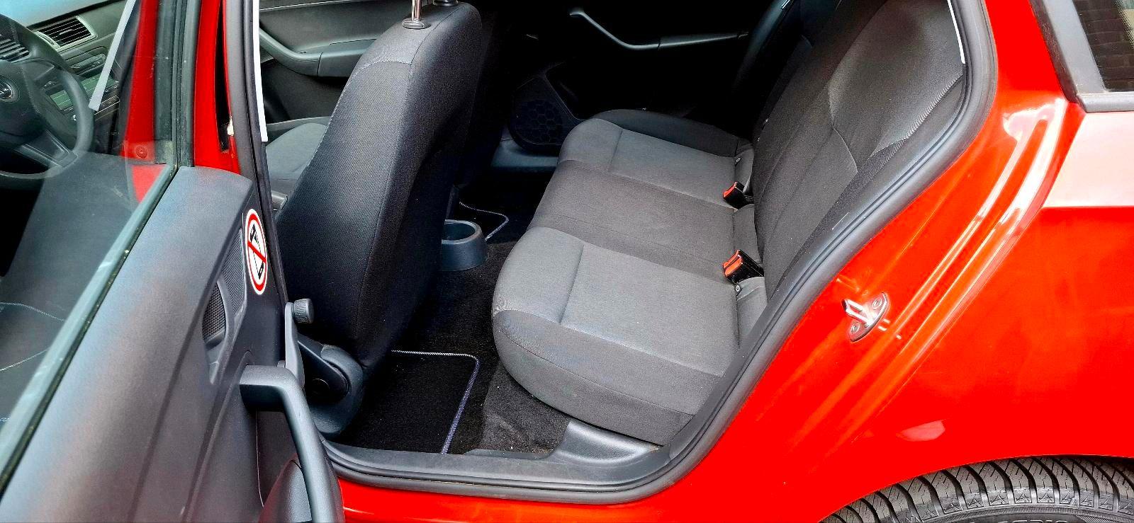 Skoda Rapid 2014 — photo 10