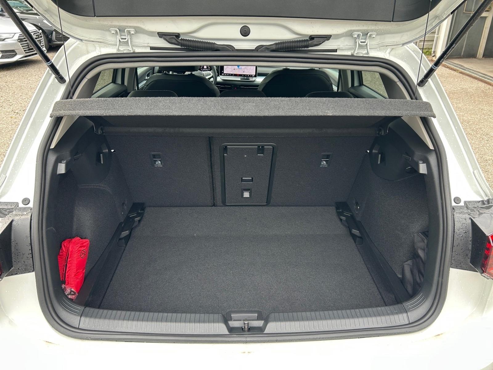 Volkswagen Golf VIII 1.5 TSI Energy *PANO*KAMERA*NAVI*, миниатюра 17