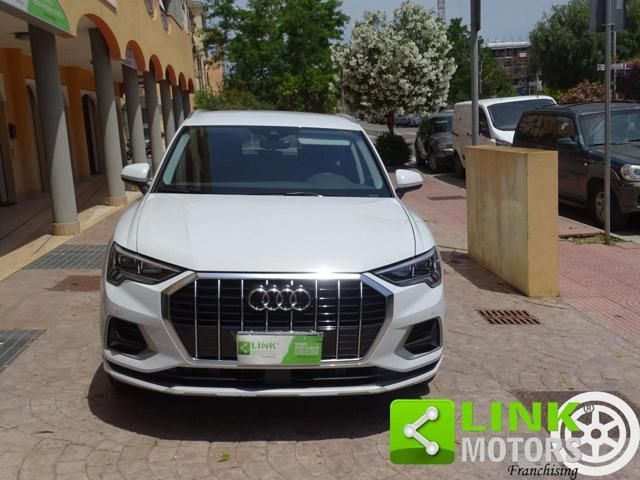 Audi AUDI Q3 2.0 TDI 150 CV imagem 2
