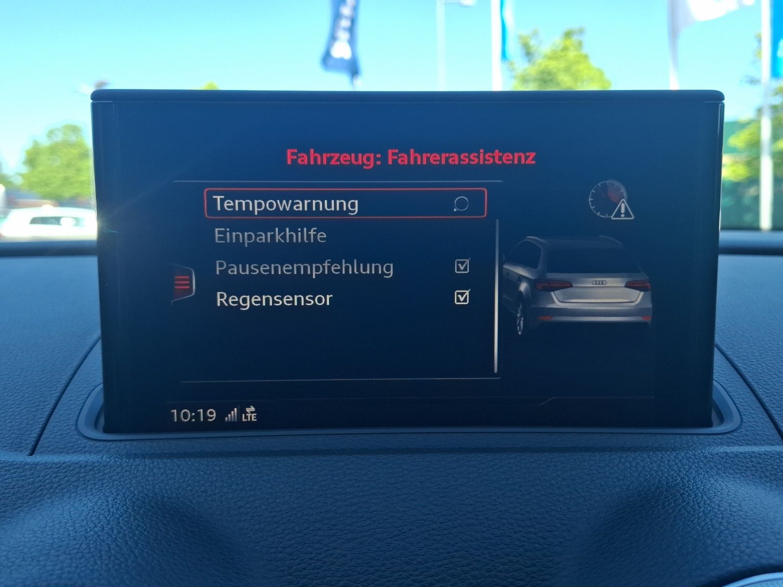 Fahrzeugabbildung Audi A3 Sportback 35 TFSI sport LED Navi GRA PDC SH 1