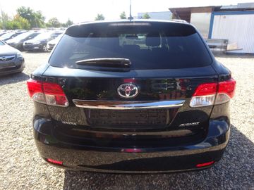 Toyota Avensis - 5