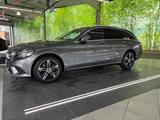 Mercedes-Benz Mercedes C Klasse  T-Modell 200 - Mercedes-Benz 200 mit Diesel-Antrieb: Automatik