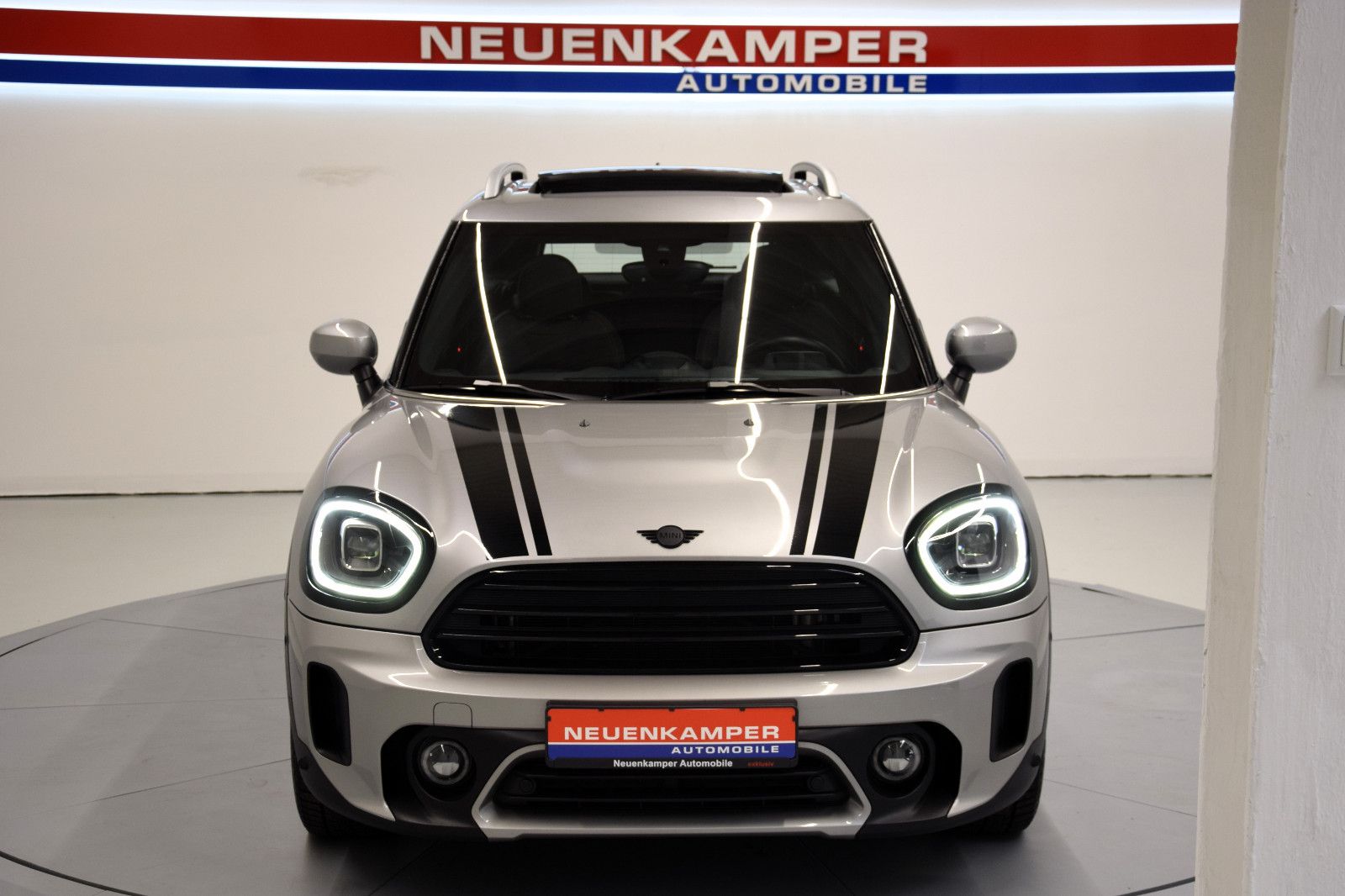 Fahrzeugabbildung MINI Cooper Countryman Premium Plus HuD Pano Memory