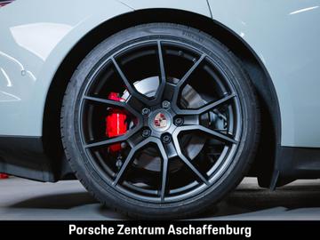 2025 Porsche TAYCAN 缩略图 14