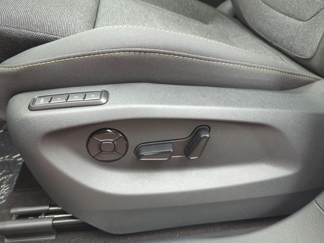 Fahrzeugabbildung SKODA Kodiaq 2.0 TDI DSG Selection AHK NAV KOMFORT