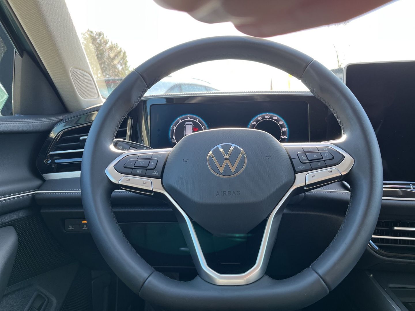 Volkswagen Passat Variant 1.5 eTSI DSG 3,99 % Business Navi foto 10