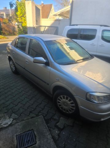 Opel Astra 1.6 Automatik -