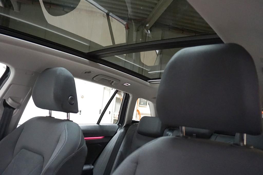 Volkswagen Golf 8 2.0TDI DSG Style Pano Standhz Navi LED, миниатюра 9