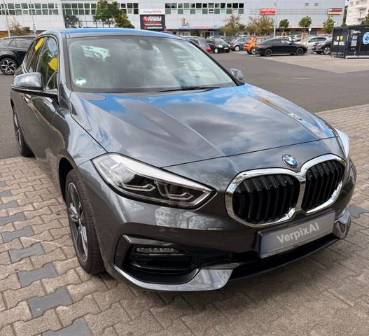 BMW 118i Sport Line Automatik Business-Paket 8-fach