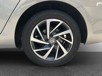 Fotografie 15 des VW Golf VII Variant Sound Automatik Navi Stanhzg.