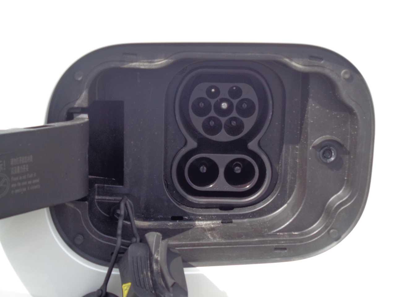 GWM Ora 03 300 PRO mit Wärmepumpen-Funktion