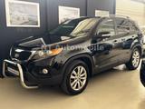 Kia Sorento 2.2 CRDI 4WD Klima-Aut. AHK El. Sitze - Kia Sorento aus 2011 mit Diesel-Antrieb