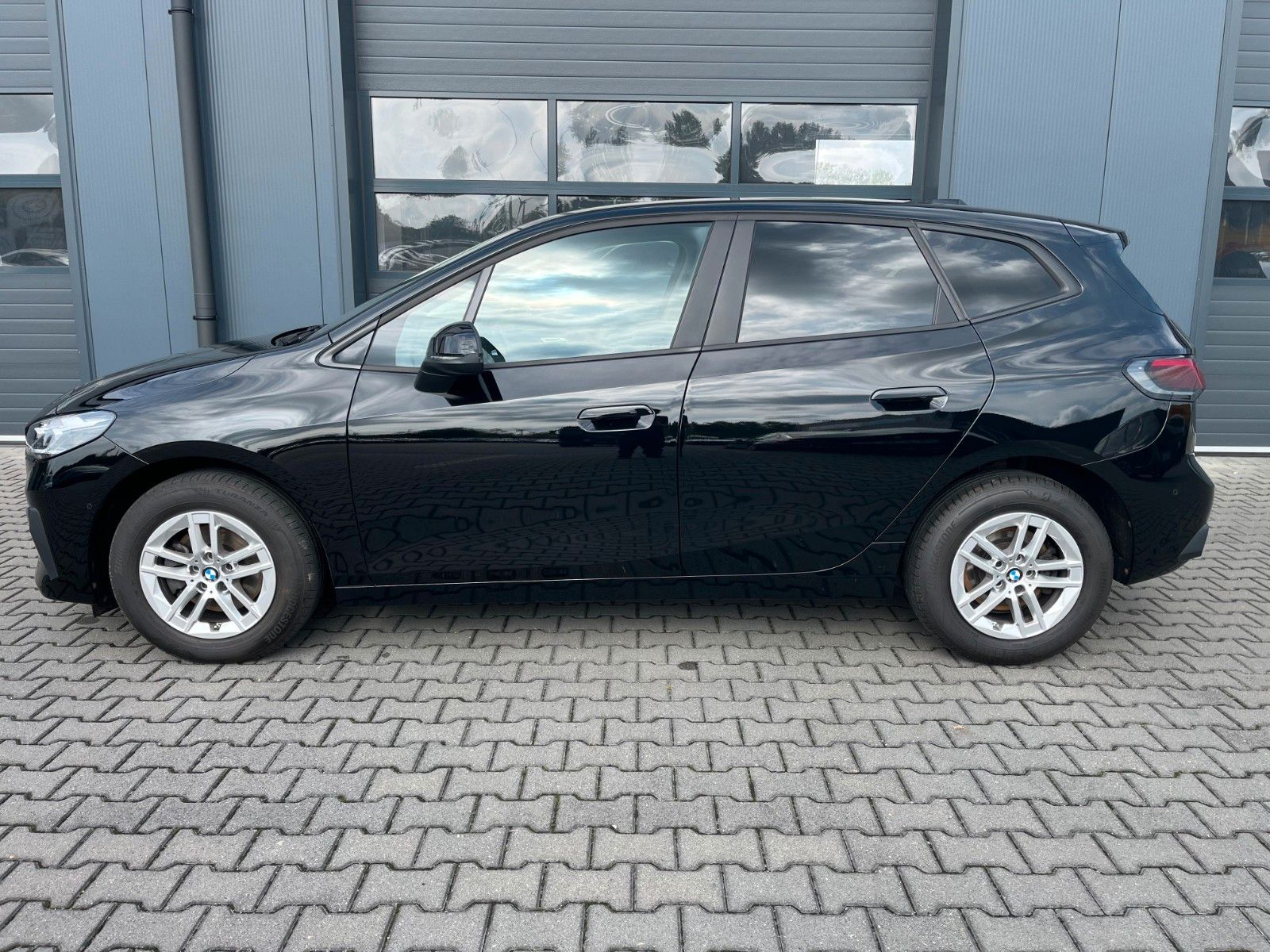 BMW 218d Active Tourer  AUT DAB ADAPT.LED KAMERA imagem 3