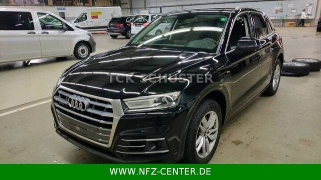 Audi Q5 50 TFSI e quattro design/Navigation/Ahk.