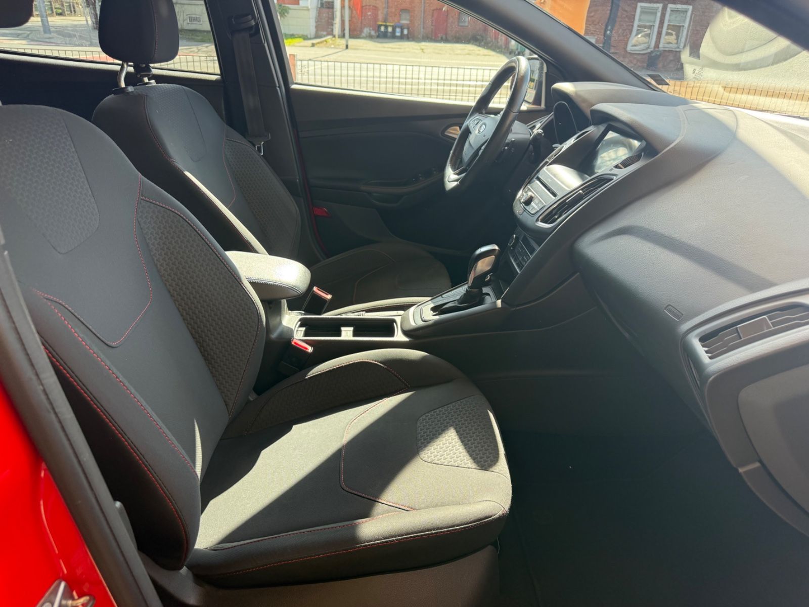 Focus ST-Line Automatik|Scheckheft|Tüv|