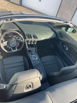 Audi R8 5.2 FSI performance S tronic Spyder RWD nardo - gebrauchte Audi R8 aus dem Jahr 2023