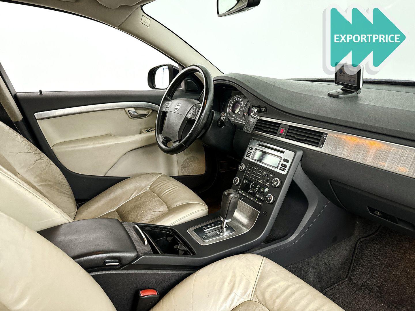 Volvo V70 2008 — photo 22