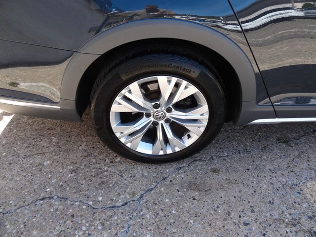 Fahrzeugabbildung Volkswagen Passat Alltrack/4Motion/2.Hd/Kam/AHK/Navi/