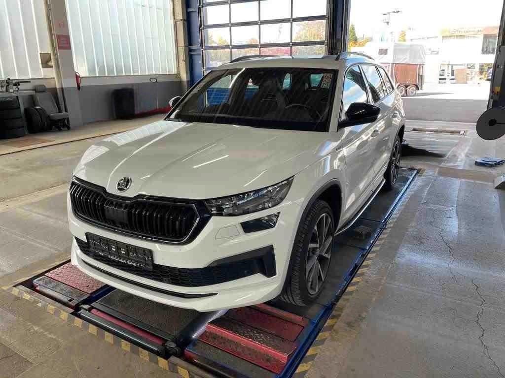 Skoda Kodiaq Sportline 4×4 *20Zoll*TRITTBRETT*PANORAMA
