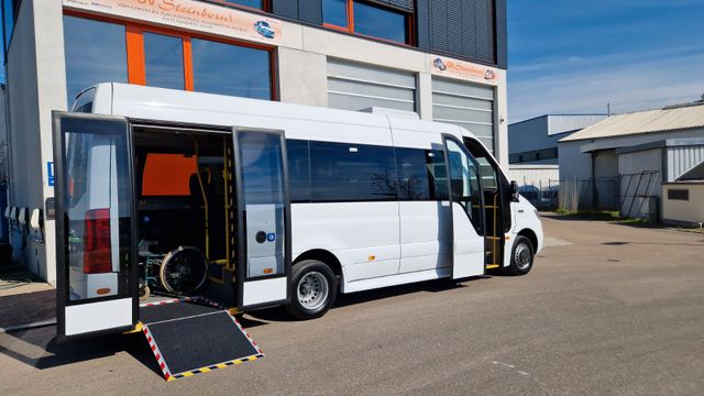 Mercedes-Benz Elektro  Heckniederflur Bestellfahrzeug