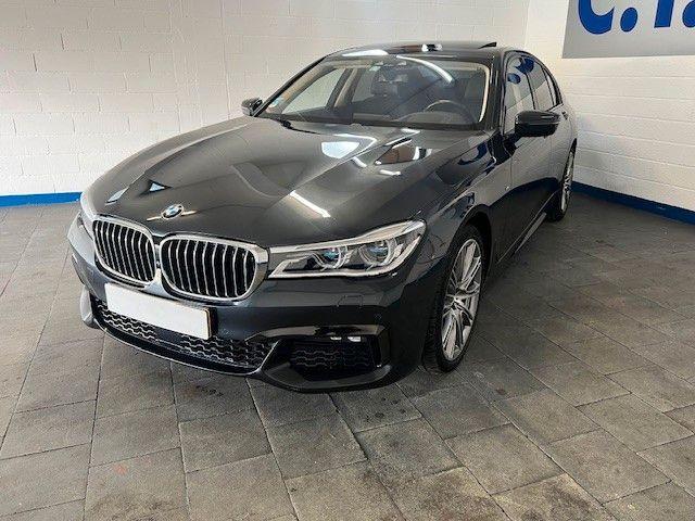 BMW 750 i xDrive  M-Sportpaket - VOLL