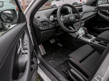 Hyundai i30 cw 1.0 Pure Fernlicht-Assistent