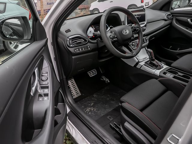 Hyundai i30 cw 1.0 Pure Fernlicht-Assistent