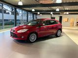 Ford Focus Lim. Titanium*wenig km*Viele Extras - Ford Focus aus 2011: Limousine