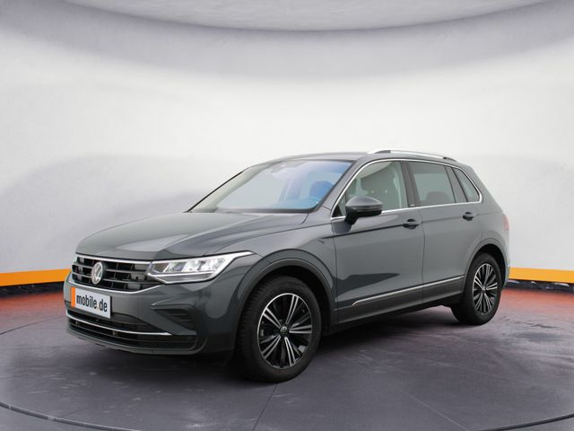 Volkswagen Tiguan Move 1.5 TSI DSG / Navi, RFK, AHK, LED