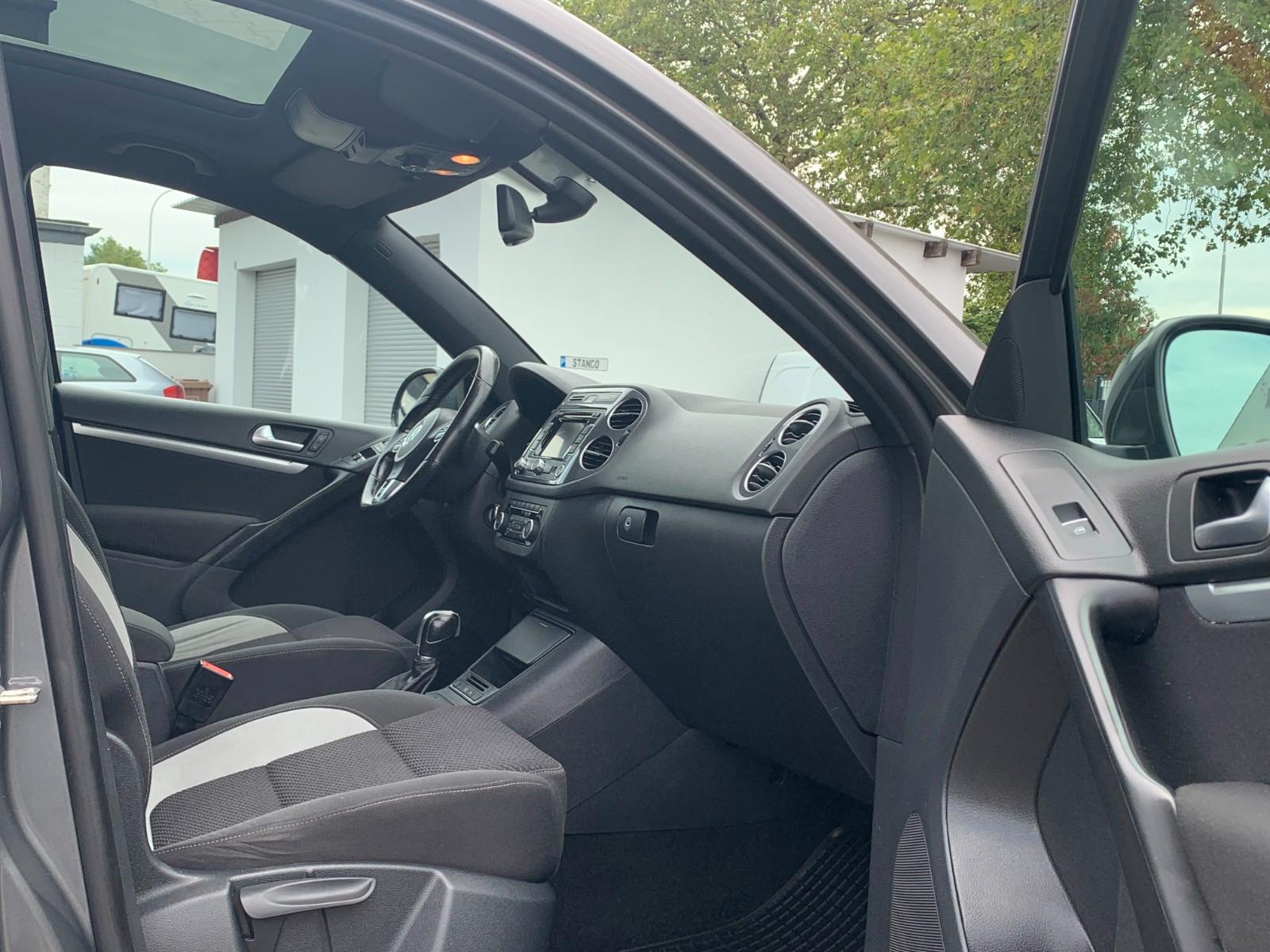 VOLKSWAGEN TIGUAN 2.0 TDI 140ch DSG 4MOTION R-LINE - TOIT PANORAMIQUE - ATTELAGE - XÉNON - SIÈGES CHAUFFANTS