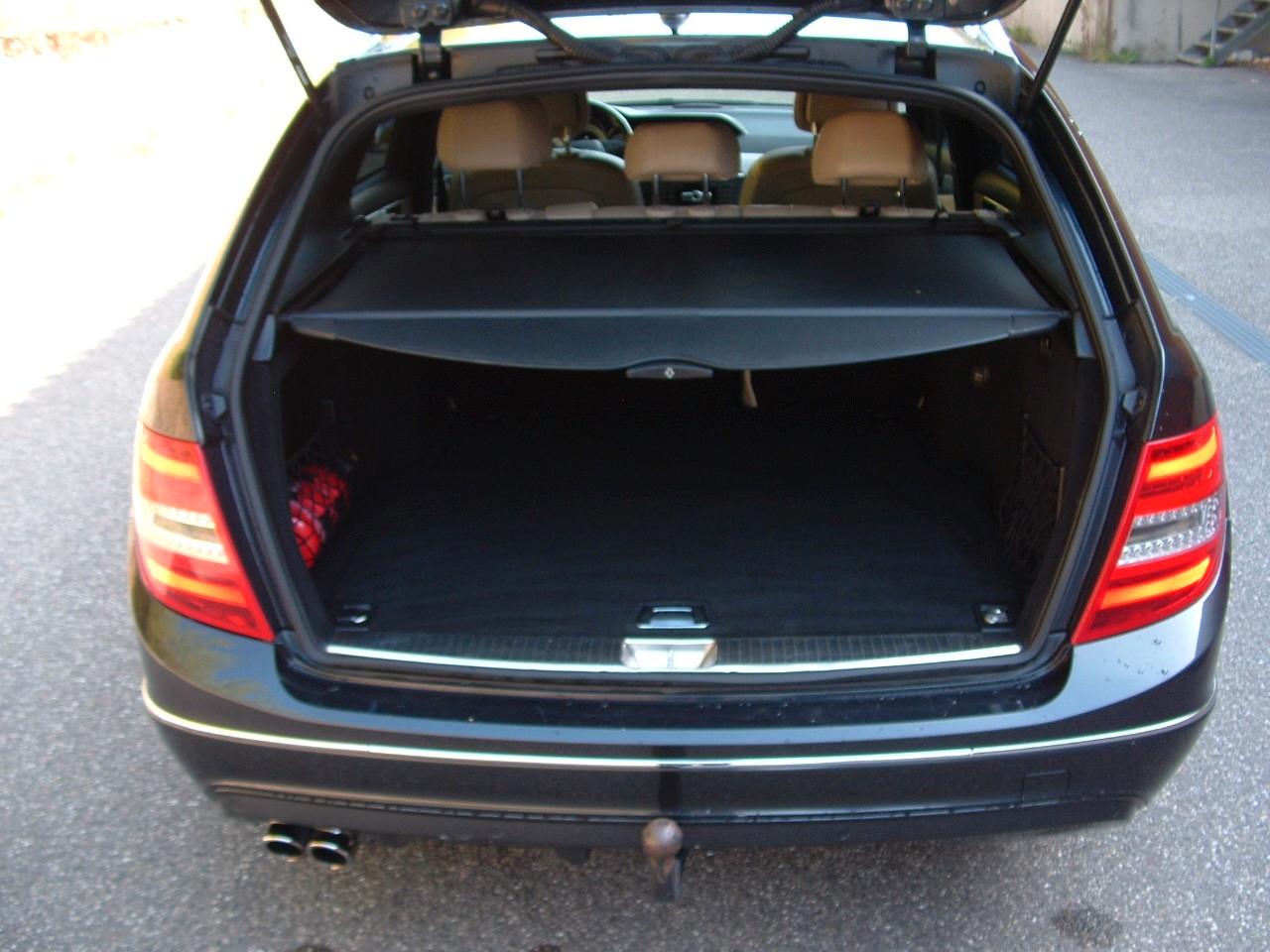Mercedes-Benz C200 2012 — photo 9