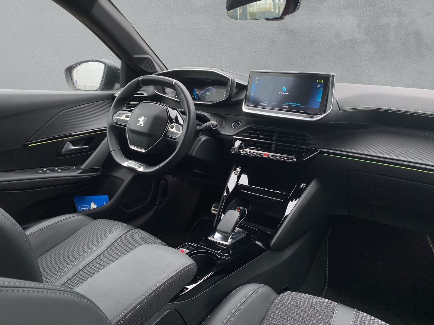 Fahrzeugabbildung Peugeot 208 e Elektro Allure inkl. GT-Line FULL-LED Navi