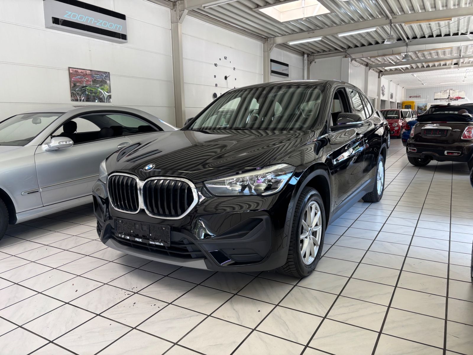 BMW X1 sDrive 18 i Advantage *Automatik*NAVI*SHZ*