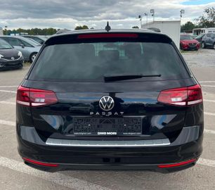 Volkswagen Passat Variant - 3