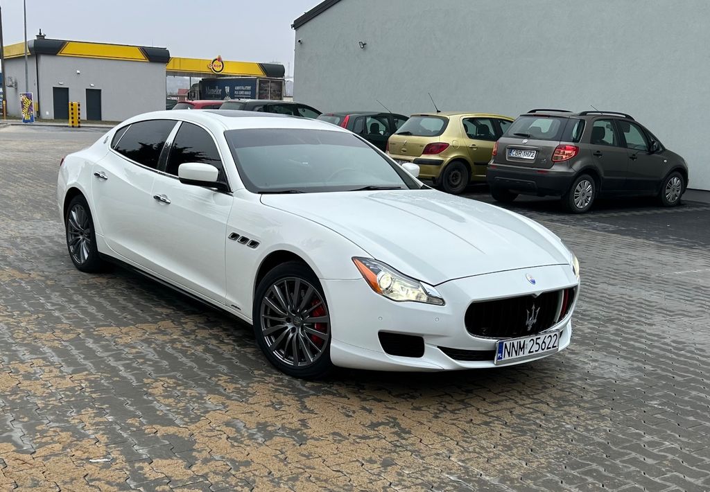 Maserati Quattroporte