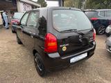 Suzuki Alto Autom./Klima/erst 52.000 KM! - schwarze Suzuki Alto