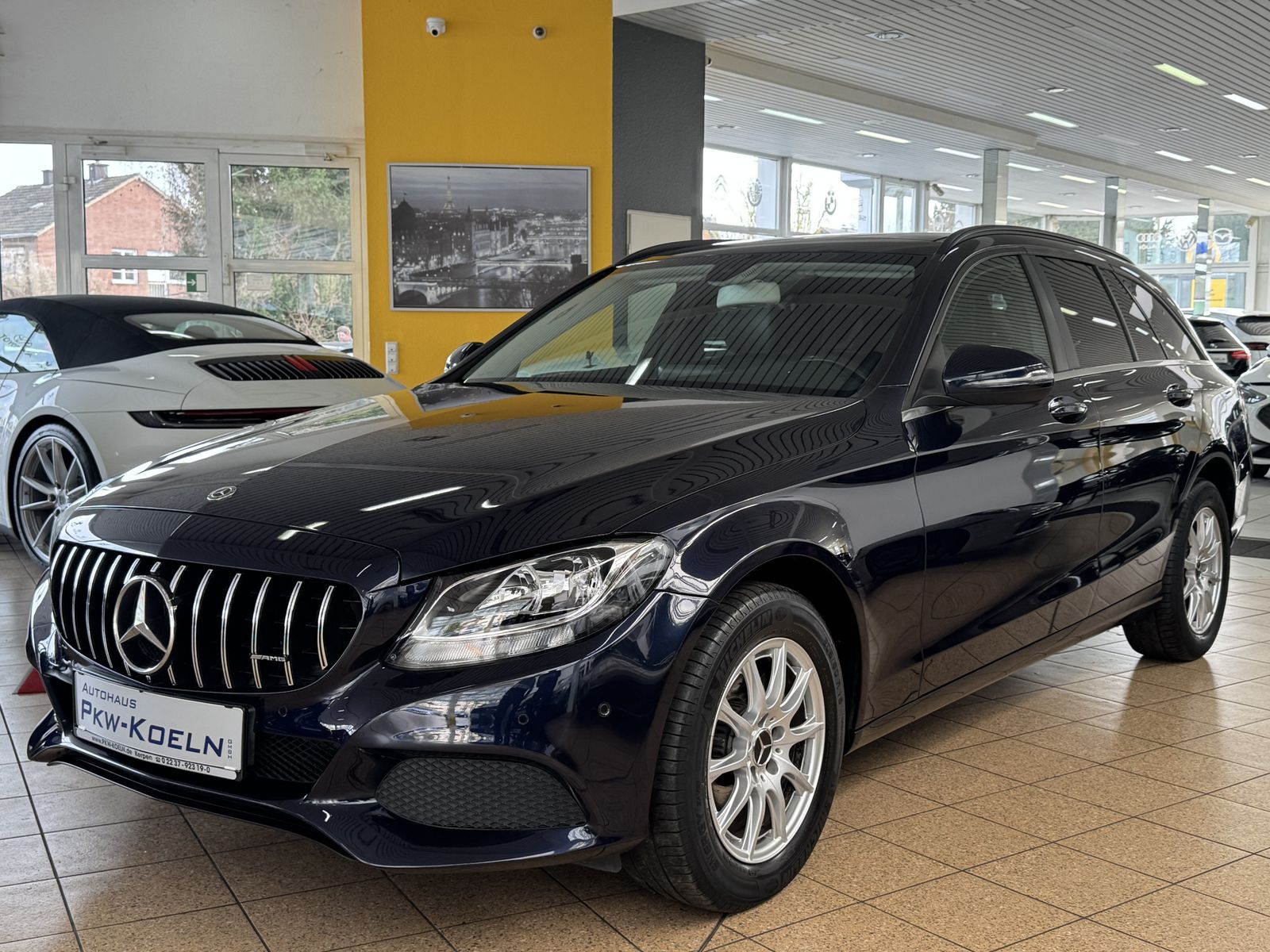 MERCEDES-BENZ C 200 T BT *PANO*NAVi*AHK*PDC*