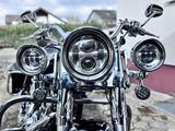 Harley-Davidson Road King CVO Screamin` Eagle - HARLEY-DAVIDSON ROAD KING CVO