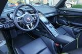 Porsche 918 Spyder "Low kilometers - Just over 7.000 kil - Porsche 918 Spyder Gebrauchtwagen