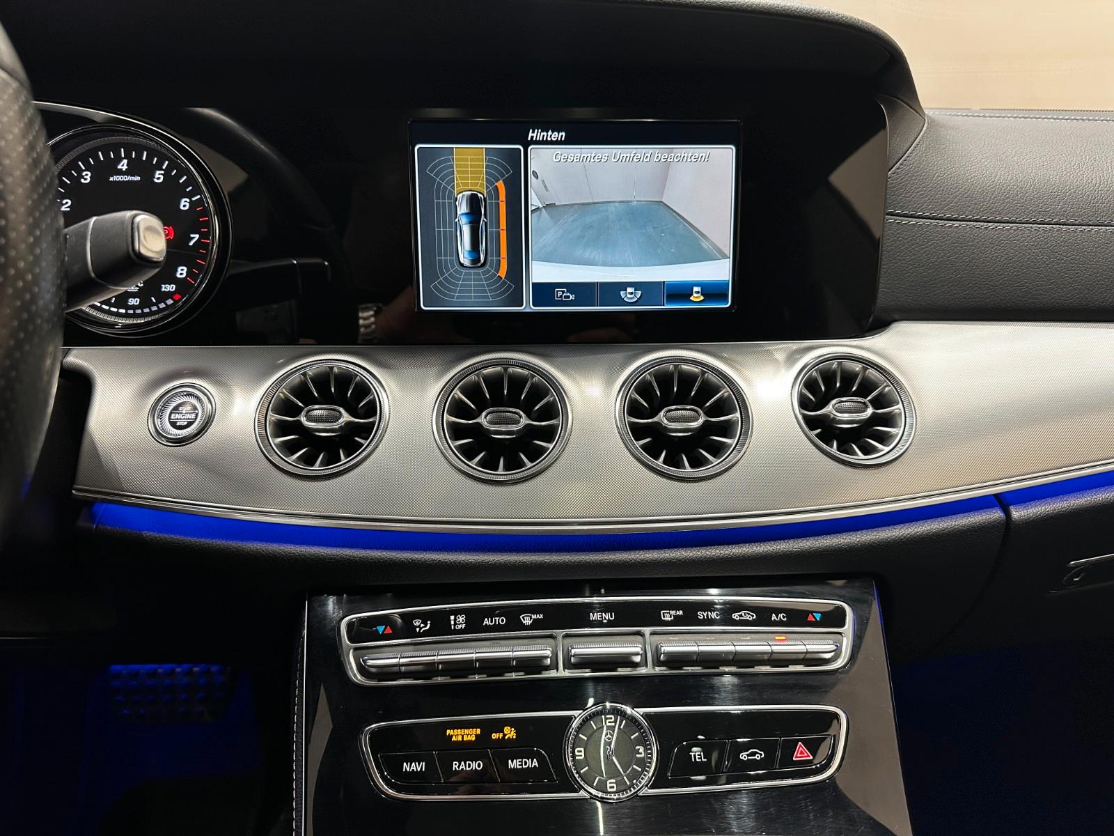Mercedes-Benz E200 Coupe AMG Line *BURMESTER*PANO*SHZ*KAMERA*