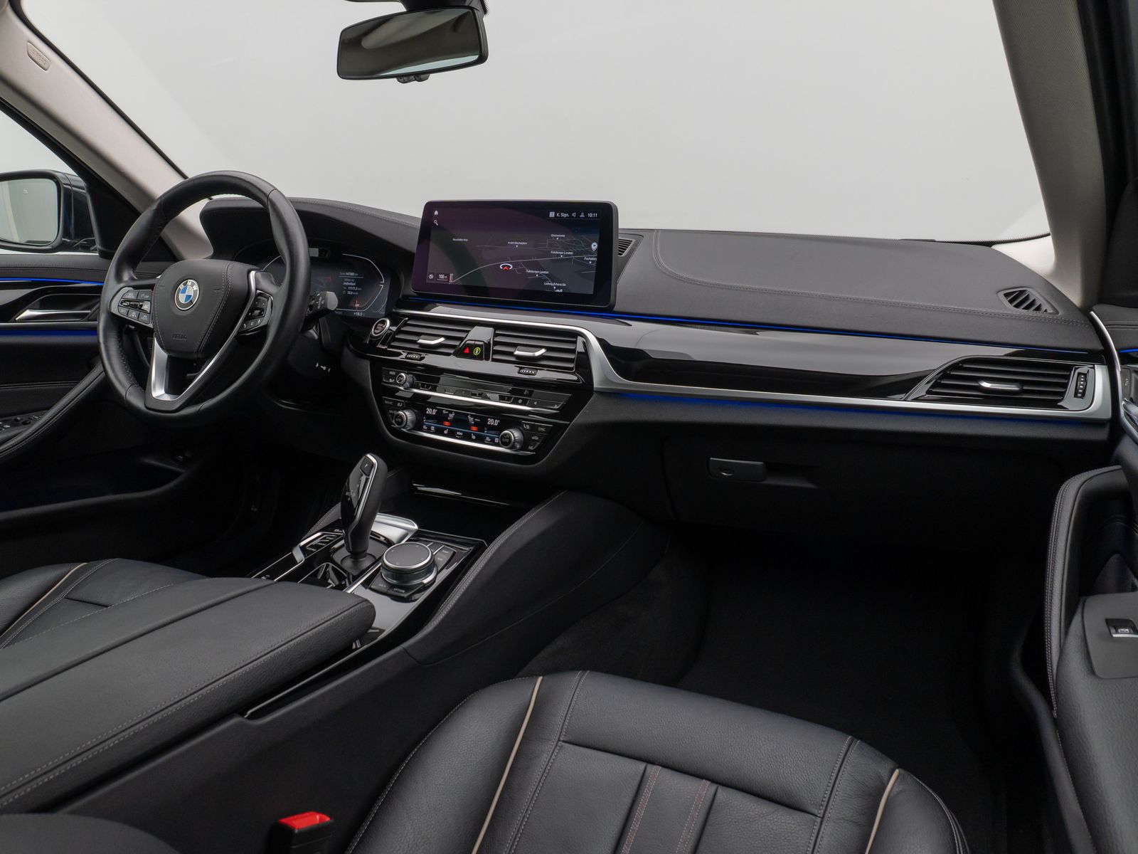 Fahrzeugabbildung BMW 530d LuxuryLine Kamera Laser HUD DAB ACC Komfort
