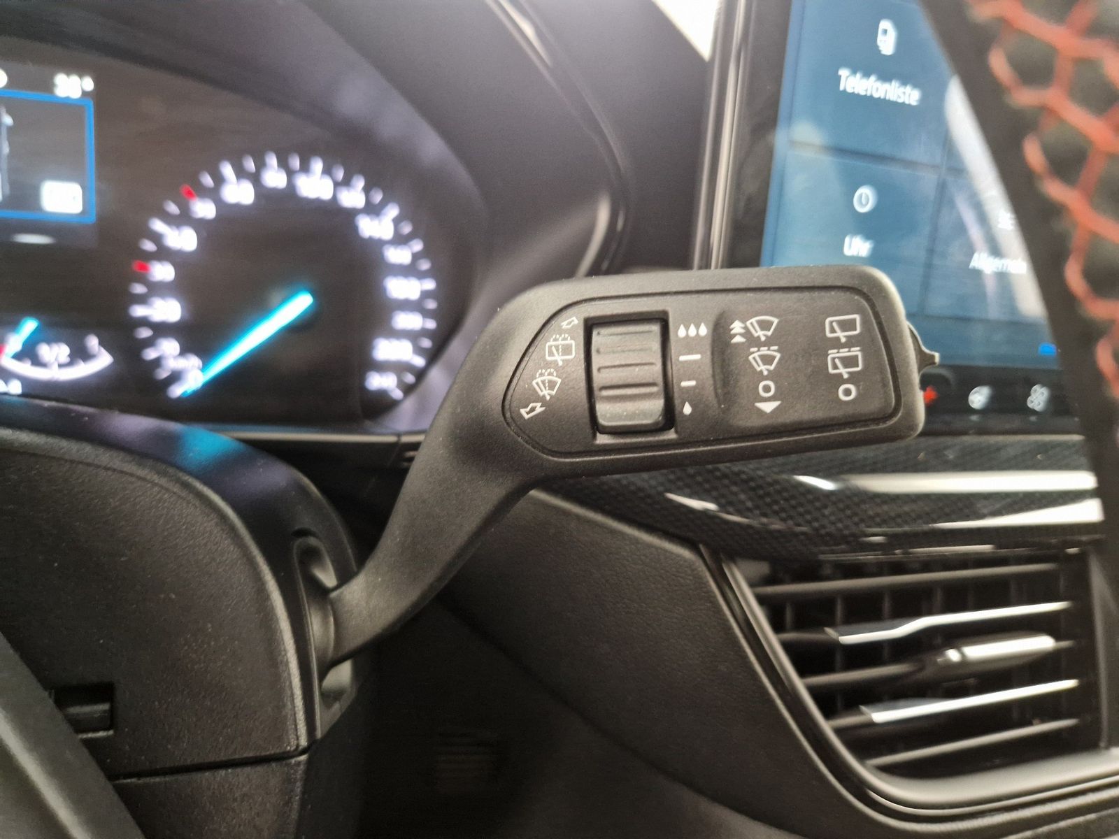 FORD Focus 1.0 EcoBoost MHEV ST-Line ST-Line – Bild 21