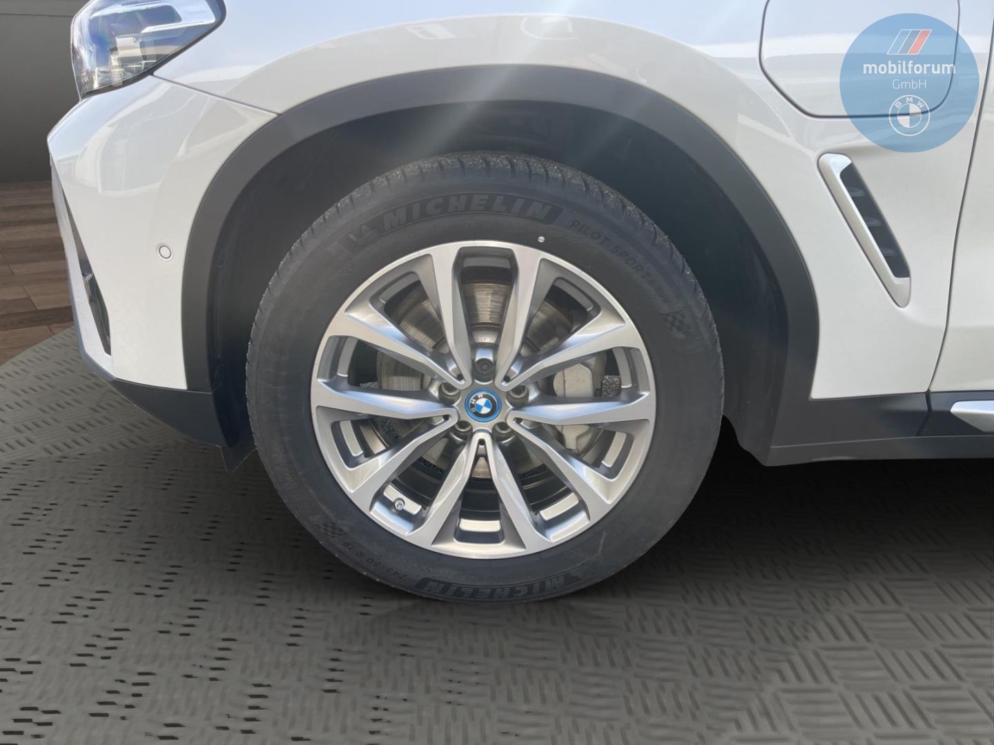 BMW X3 xDrive30e AHK HUD 360Kamera 19 Zoll LenkradHZ foto 20