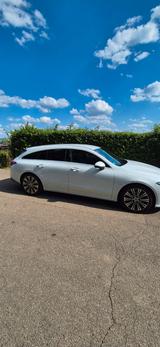 Mercedes-Benz CLA 180 Shooting Brake Leder Automatik Navigatio - Mercedes-Benz CLA 180 Shooting Brake in Stuttgart