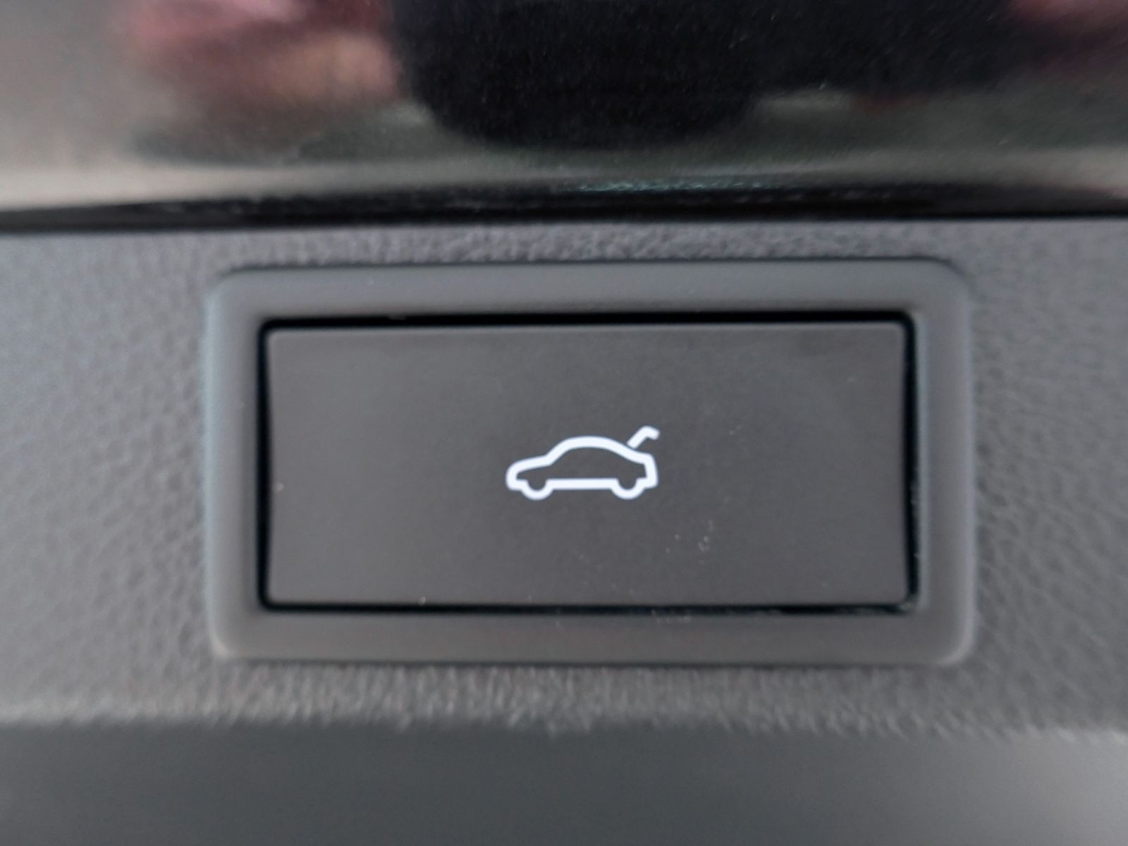 Fahrzeugabbildung SKODA Octavia Combi Tour 2.0 TDI | LED RFK ACC Navi