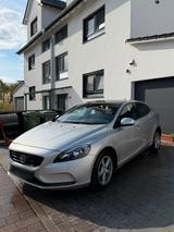 Volvo VOLVO V40 AUTOMATIK TÜV28 EURO6 LÜCKENLOS ... - Volvo V40 mit Diesel-Antrieb: Kleinwagen