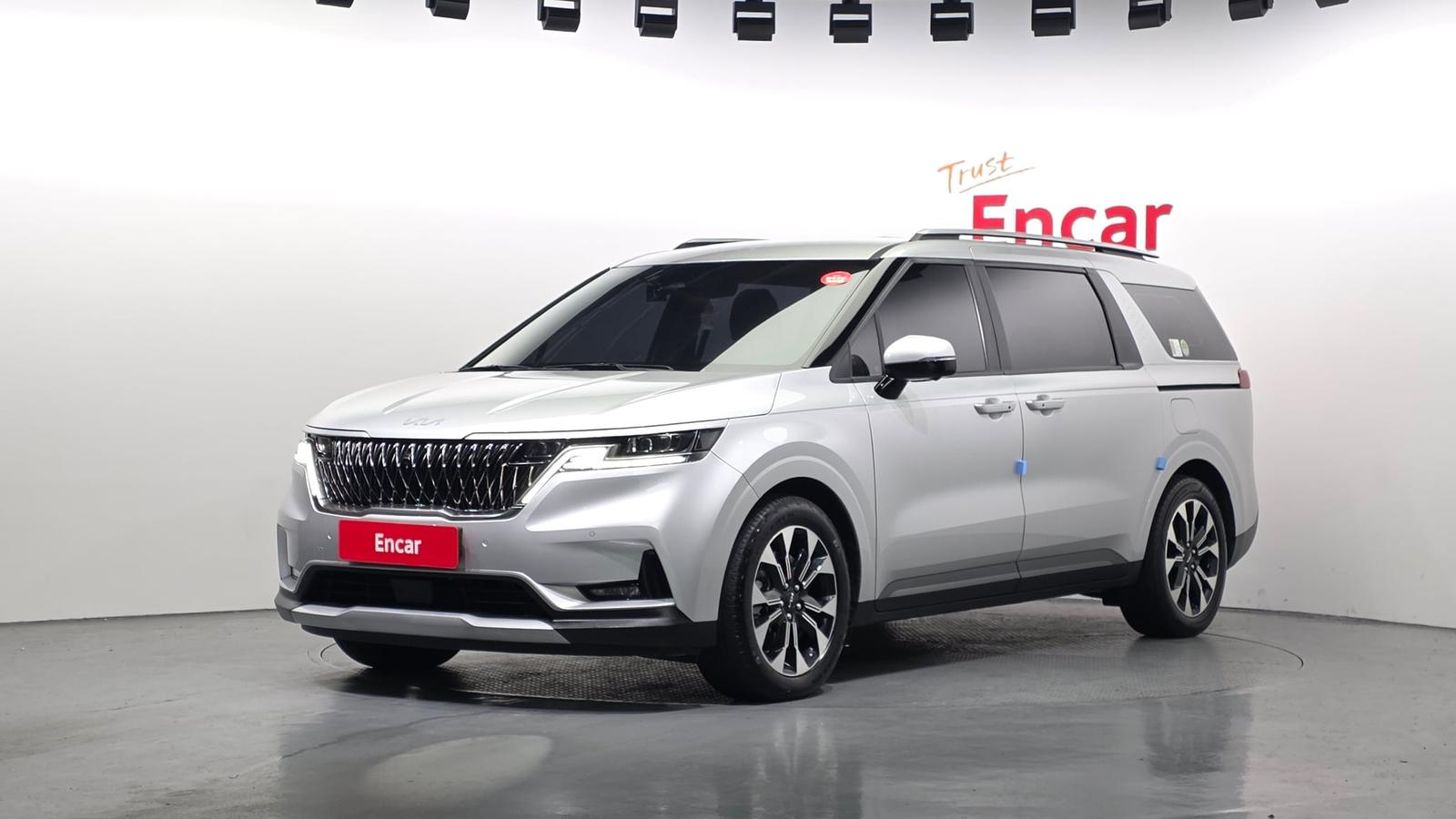 Kia 9-Sitzer Prestige